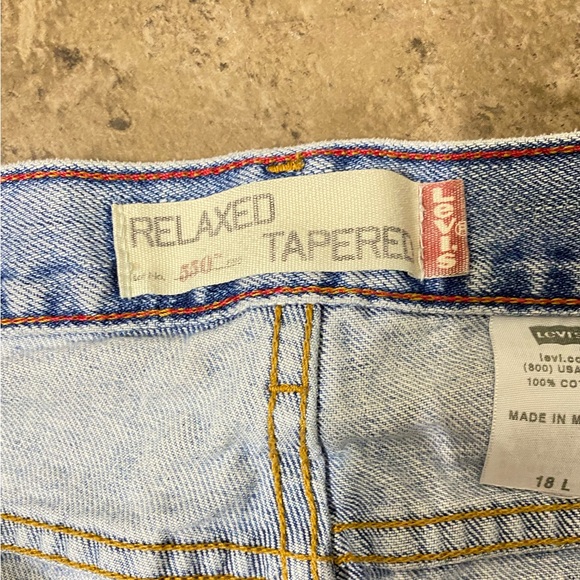 Levi’s 550 Relaxed Tapered Jeans Size 18 Long - Picture 3 of 8